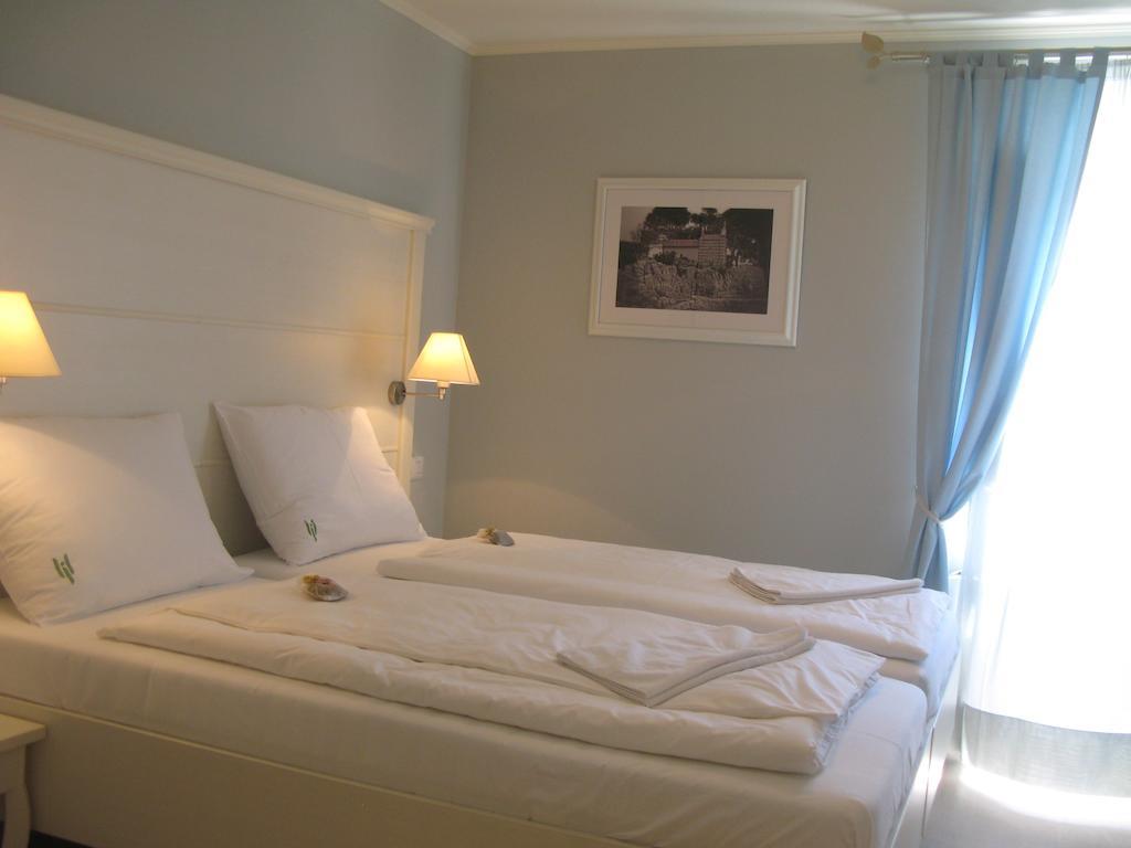 Hotel Villa Elisabeth - Veli Losinj Health Resort Phòng bức ảnh